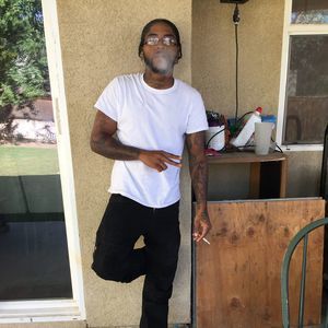 Meet your Posher, Dee